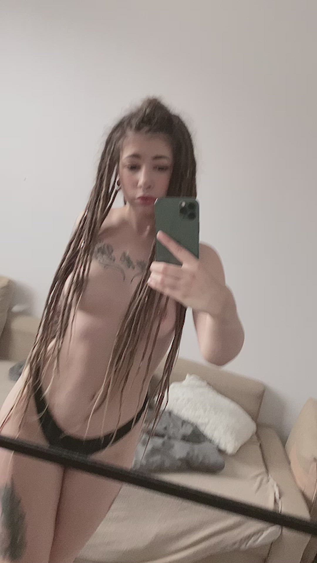 Amateur porn video with onlyfans model Lovely Chris <strong>@lovelychris</strong>
