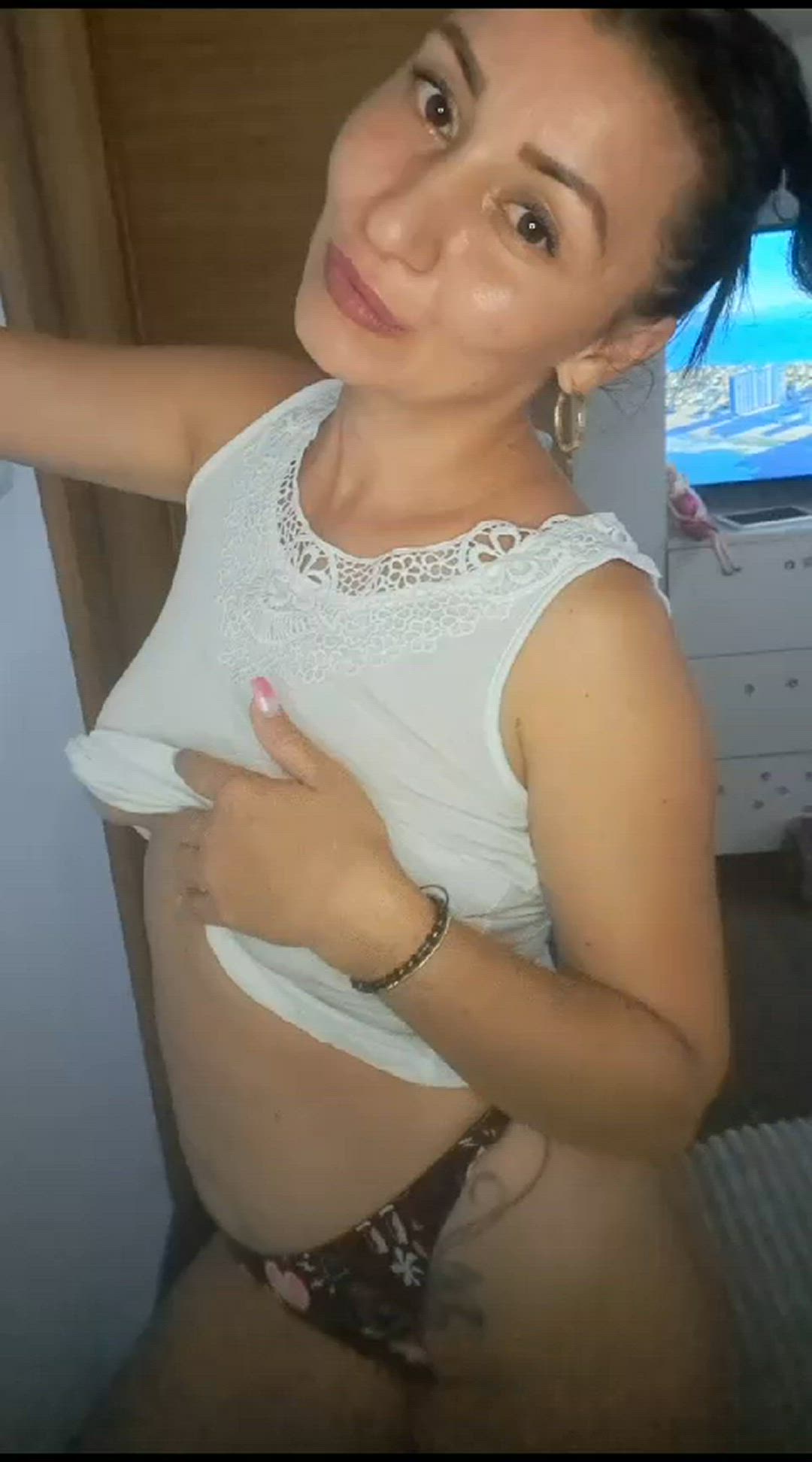 Tits porn video with onlyfans model Lucy 🤍 <strong>@lucy.heart</strong>