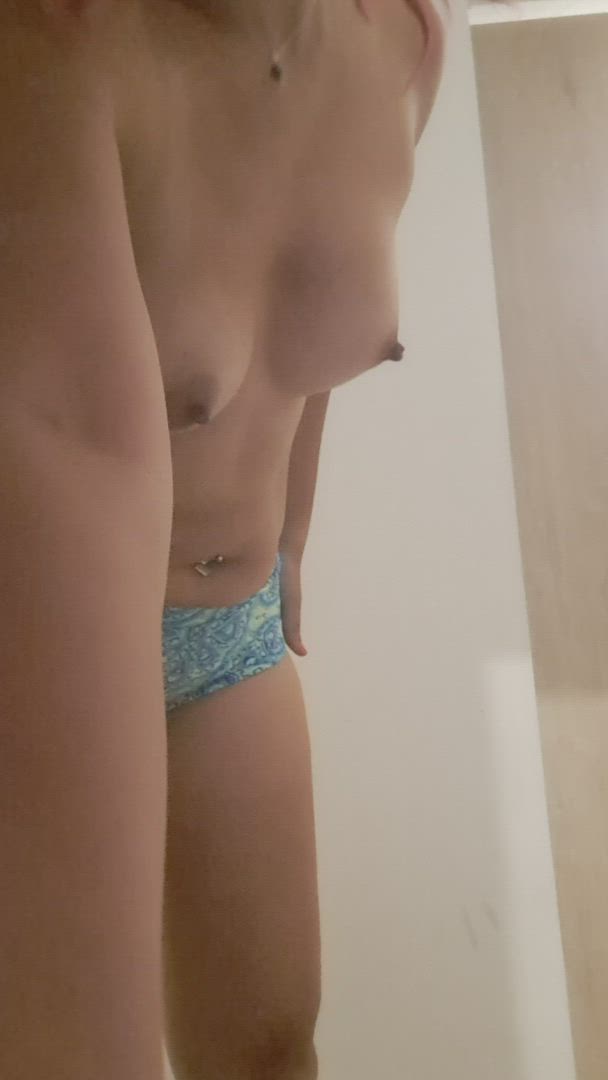 Amateur porn video with onlyfans model lunalunita <strong>@lalunita518</strong>