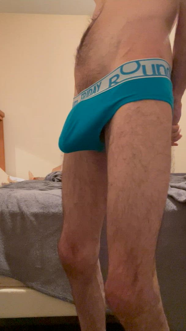 Big Dick porn video with onlyfans model M <strong>@hungmike</strong>