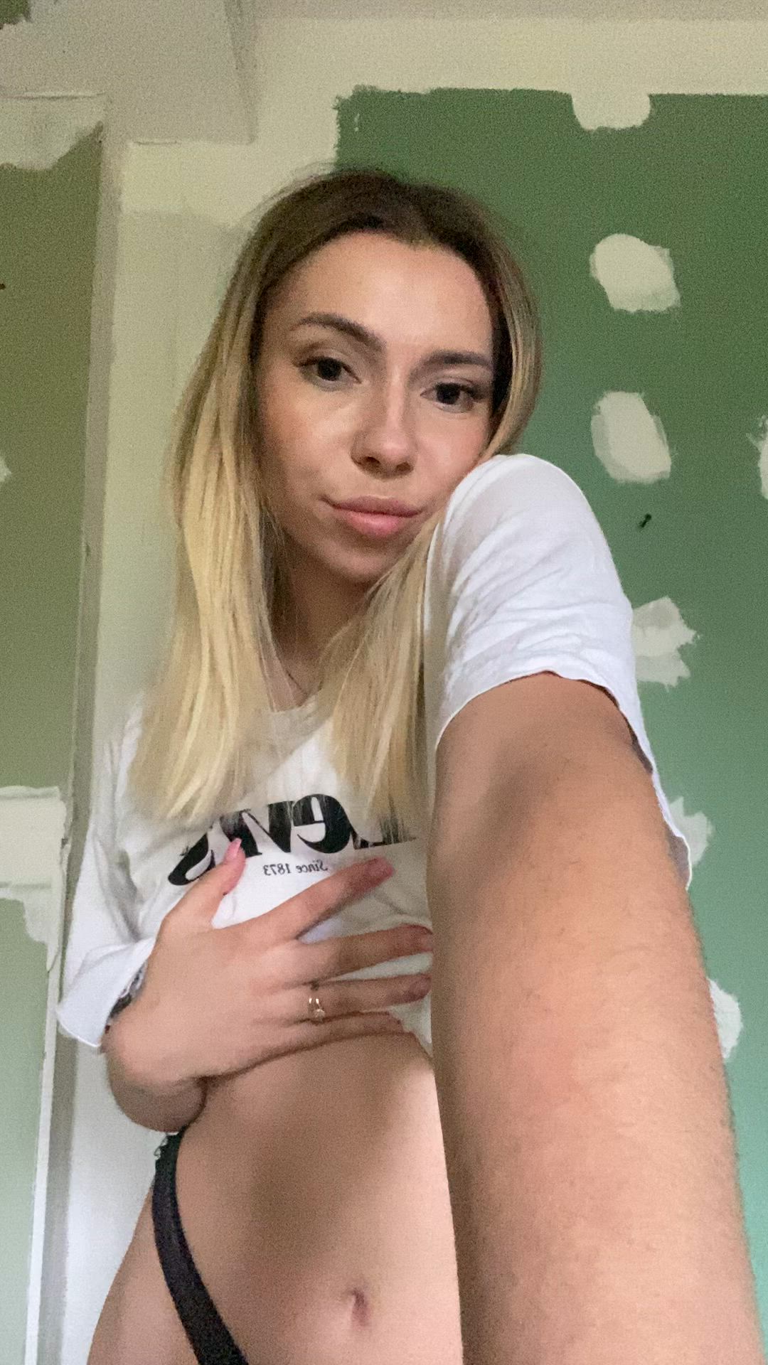 Orgasm porn video with onlyfans model MaiaQueen <strong>@maiaqueen</strong>