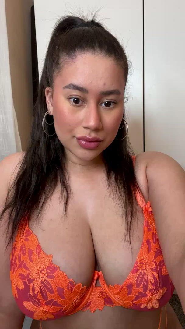 Big Tits porn video with onlyfans model misscaramelpeachx <strong>@misscaramelpeach</strong>