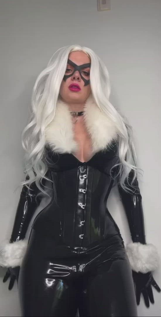 Mistress Vasilisa goddess.sylvanas OnlyFans latex gloves porn video