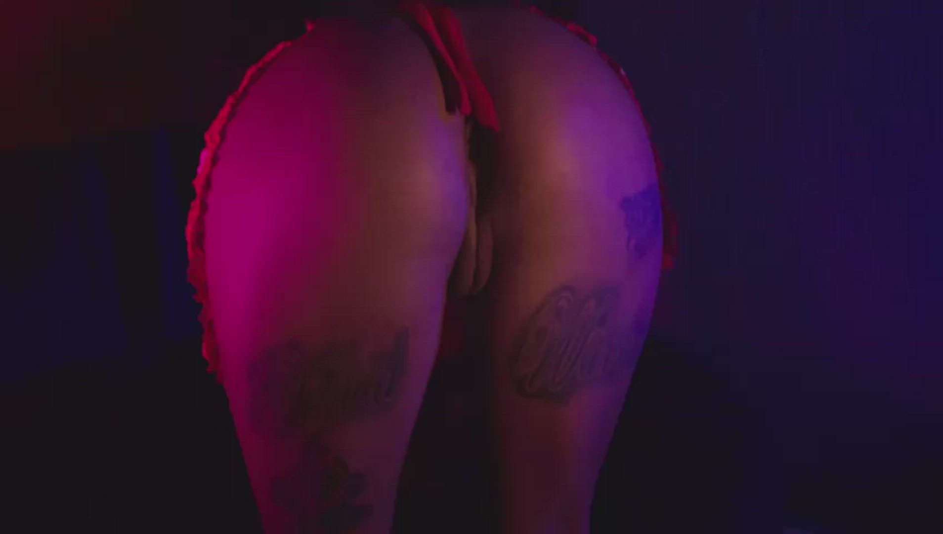 Ass porn video with onlyfans model MOANA GANG <strong>@moanagang</strong>