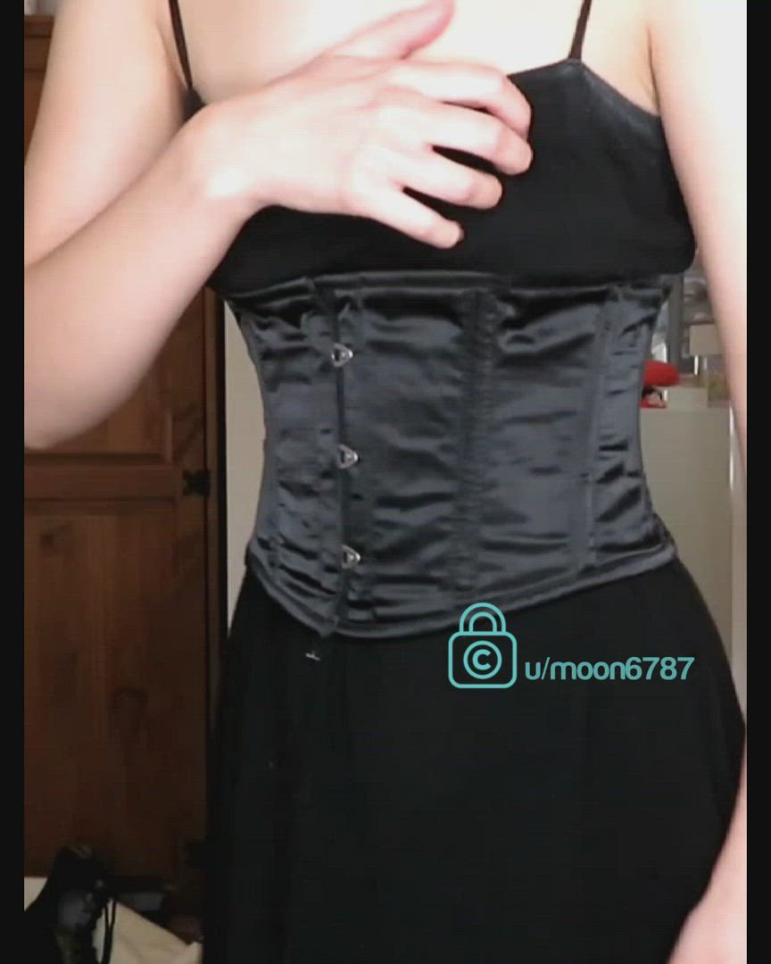 Goth porn video with onlyfans model moonbeamdani <strong>@moon_beam_dani</strong>