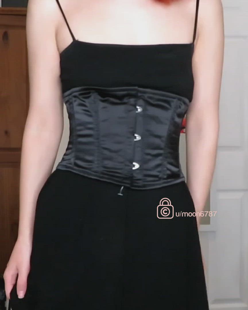 Goth porn video with onlyfans model moonbeamdani <strong>@moon_beam_dani</strong>