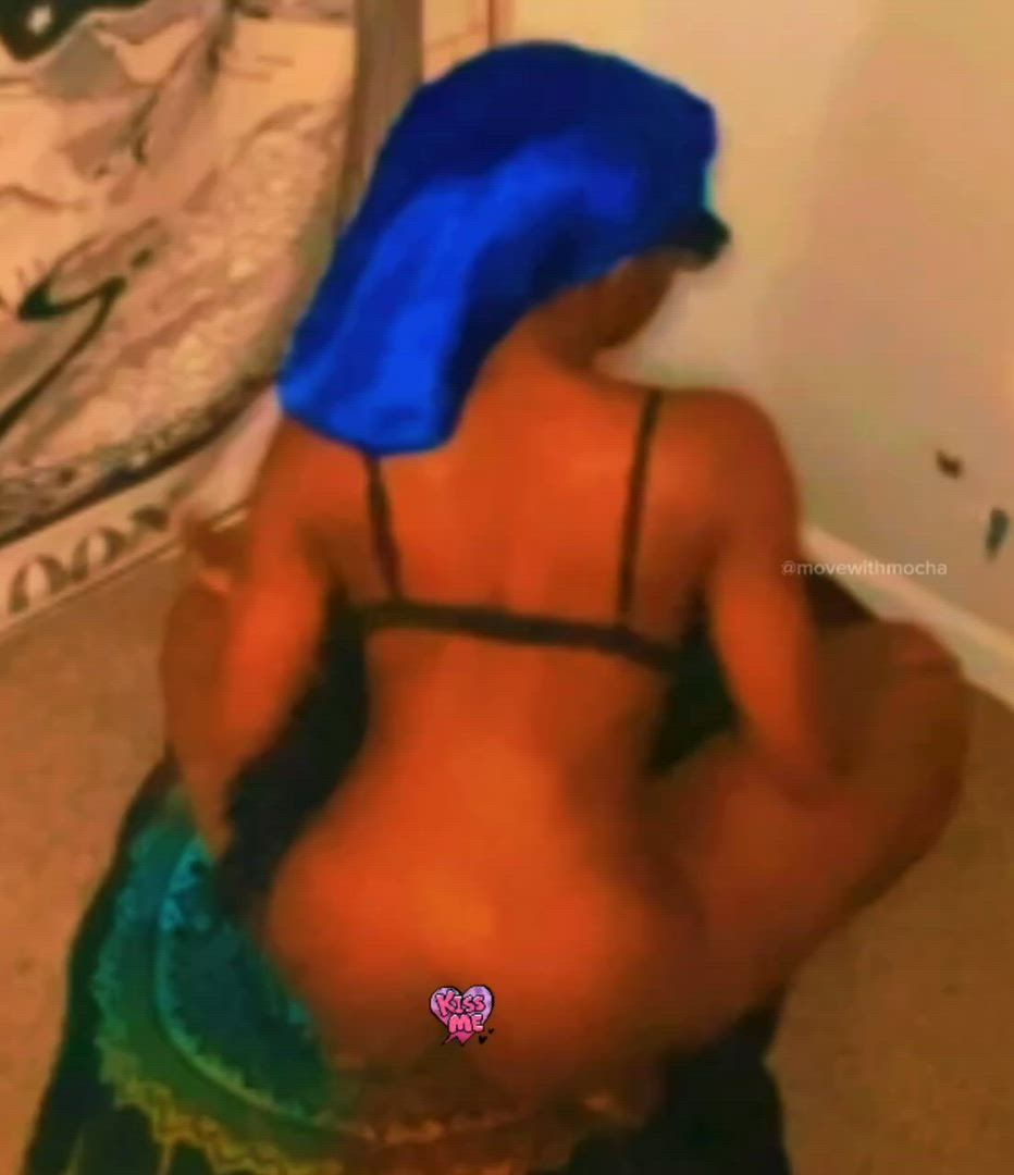 Cute porn video with onlyfans model movewithmocha <strong>@movewithmocha</strong>
