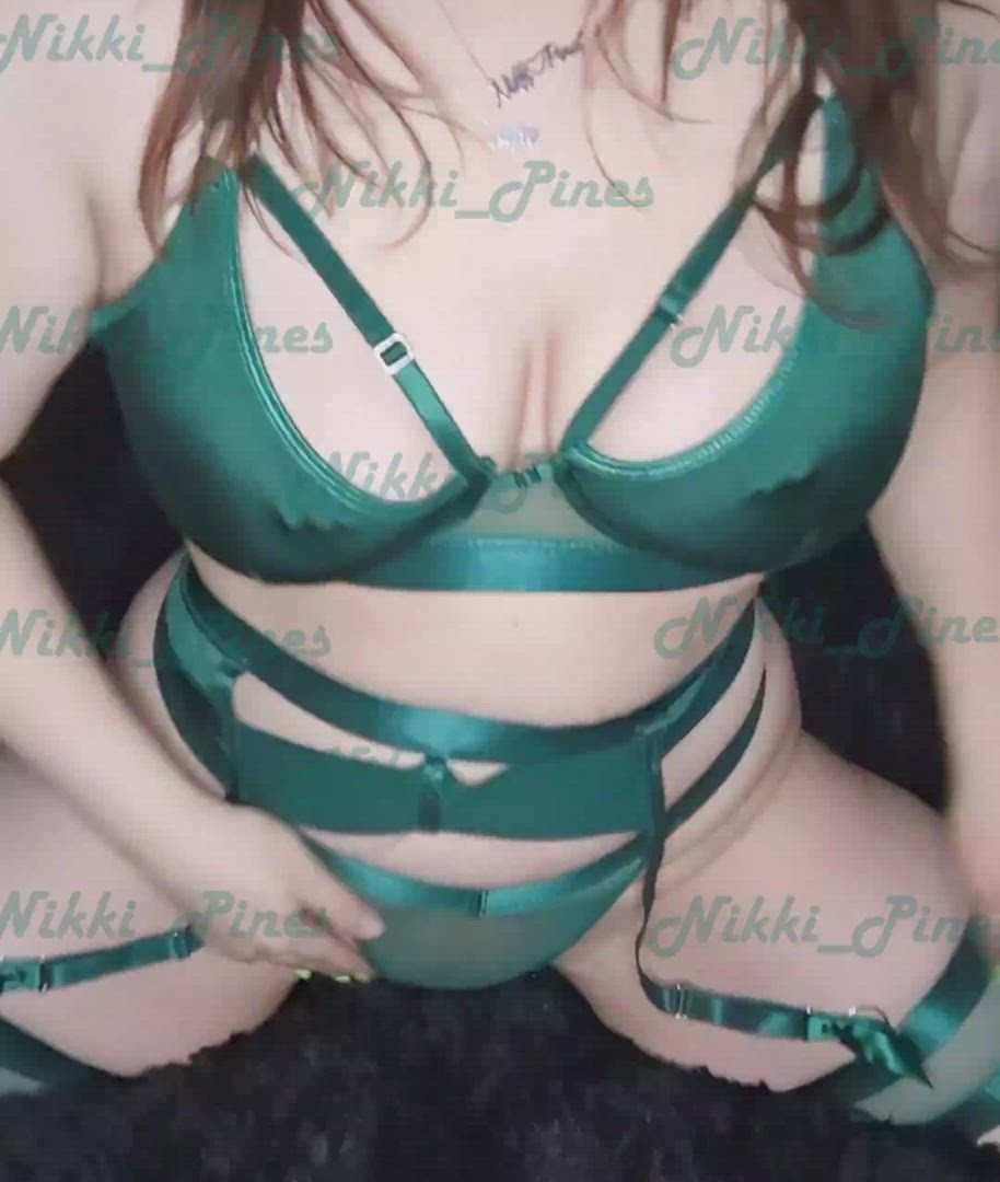 Big Tits porn video with onlyfans model Nikki_Pines <strong>@nikki_pines_free</strong>