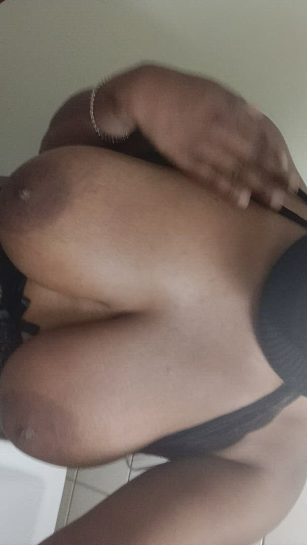 Big Tits porn video with onlyfans model aafricanqueeeen <strong>@aafricanqueeeen</strong>