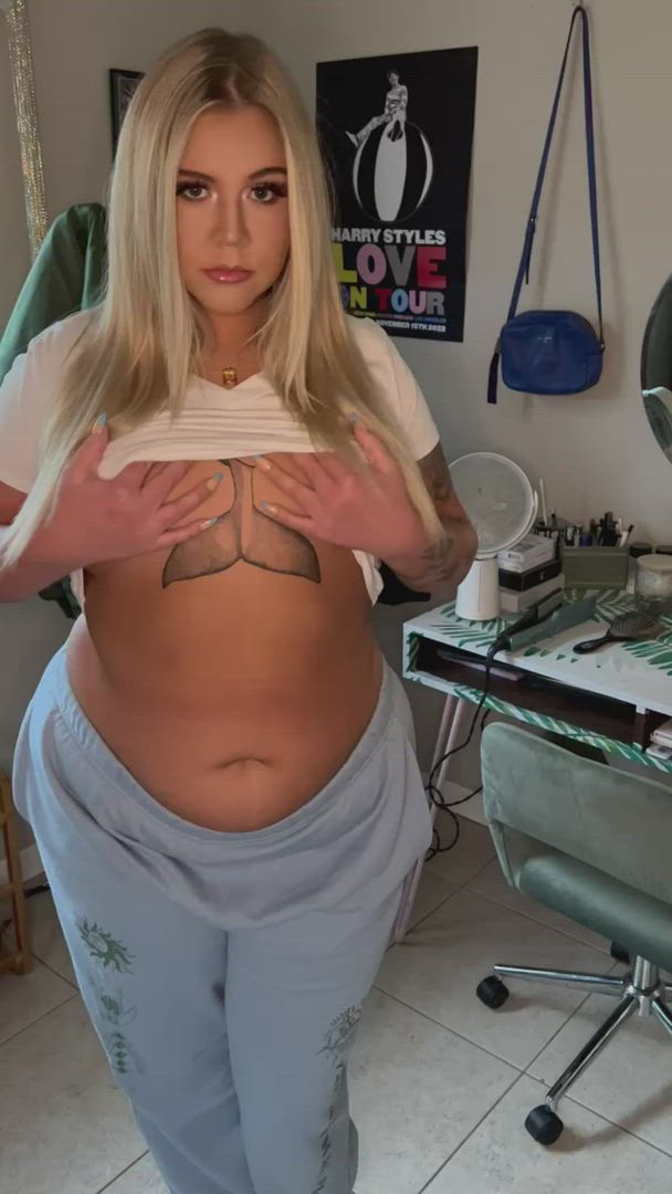 Chubby porn video with onlyfans model brookebaileybabe <strong>@brookebaileybabe</strong>