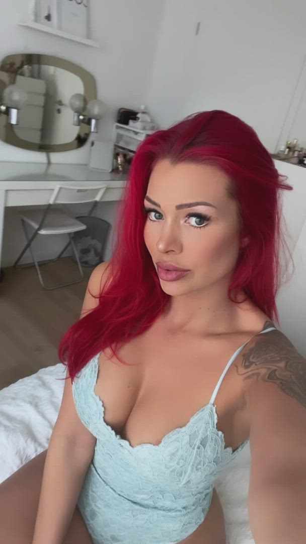 Cleavage porn video with onlyfans model cathalinassecret <strong>@cathalinassecret</strong>