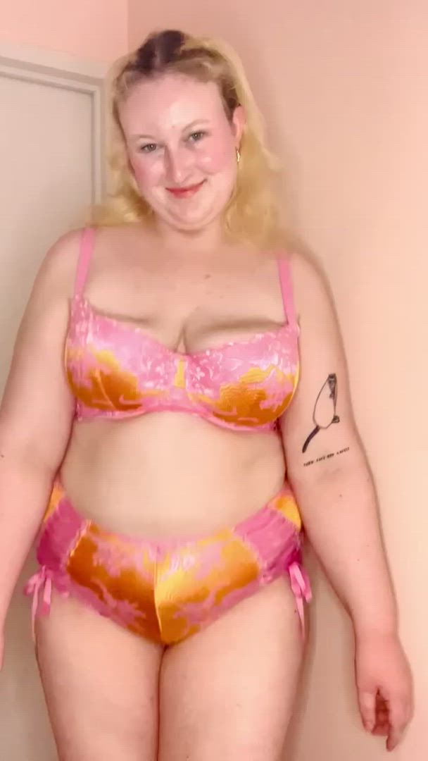 Chubby porn video with onlyfans model chubbyjewishbb <strong>@chubbyjewishbb</strong>