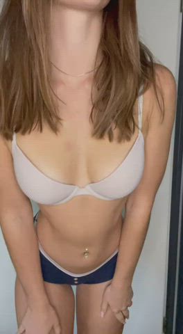 19 Years Old porn video with onlyfans model cuddlymils <strong>@cuddlymils</strong>