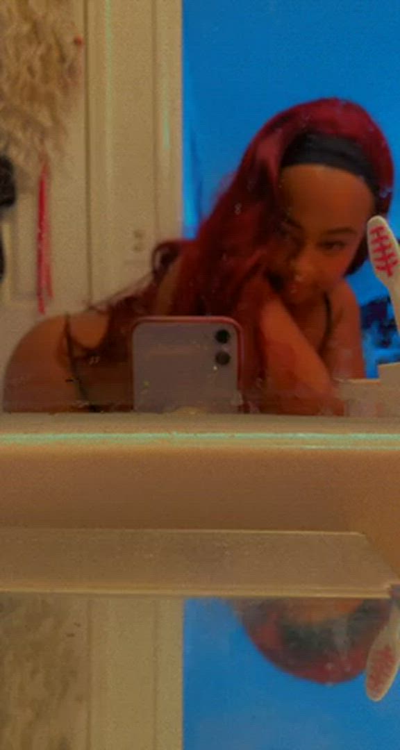 Dancing porn video with onlyfans model DaddyzLilDolly <strong>@daddyzlildolly</strong>
