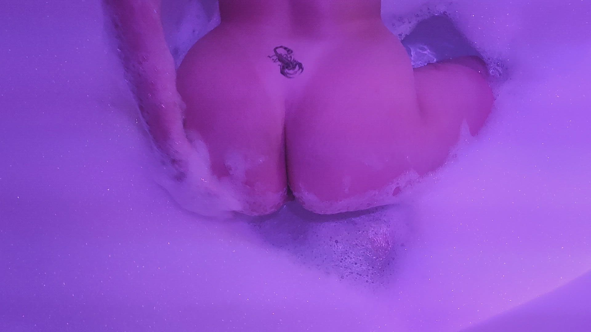 Bath porn video with onlyfans model dirty-pawg <strong>@dirty-pawg</strong>
