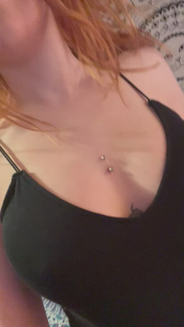 Redhead porn video with onlyfans model Evilbby666 <strong>@fiestyr3dhead</strong>