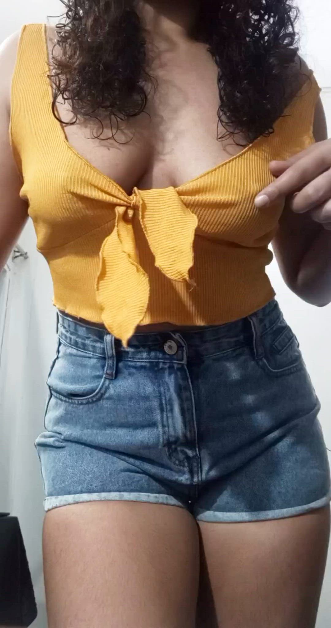 Big Tits porn video with onlyfans model  <strong>@feelinhothothot</strong>