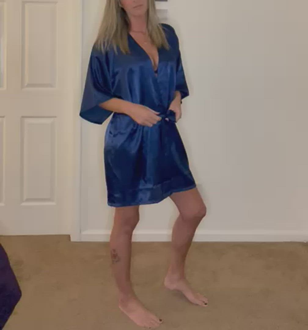 Blonde porn video with onlyfans model hotgolferwife <strong>@hotgolferwife</strong>