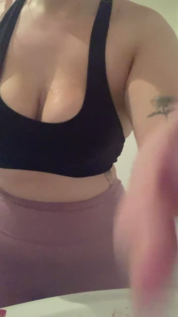 Big Tits porn video with onlyfans model Irisloveeeee <strong>@irisloveeeee</strong>