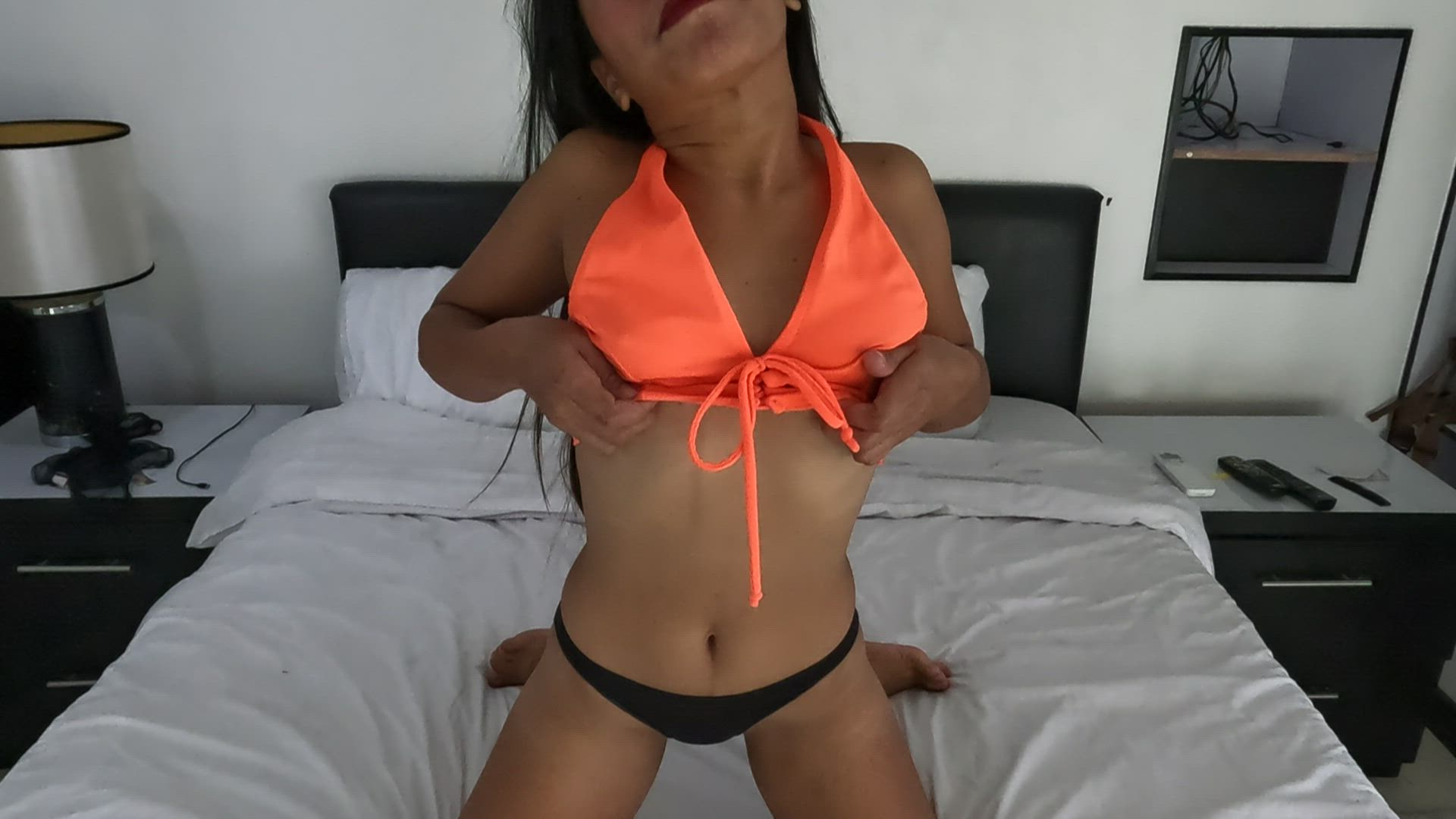 Titty Drop porn video with onlyfans model IsabellFoxxx <strong>@isabellfoxxx</strong>