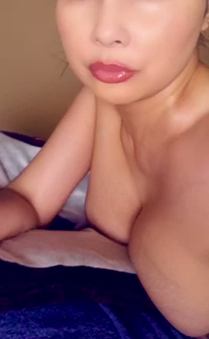 Asian porn video with onlyfans model joselinej <strong>@joselinej</strong>