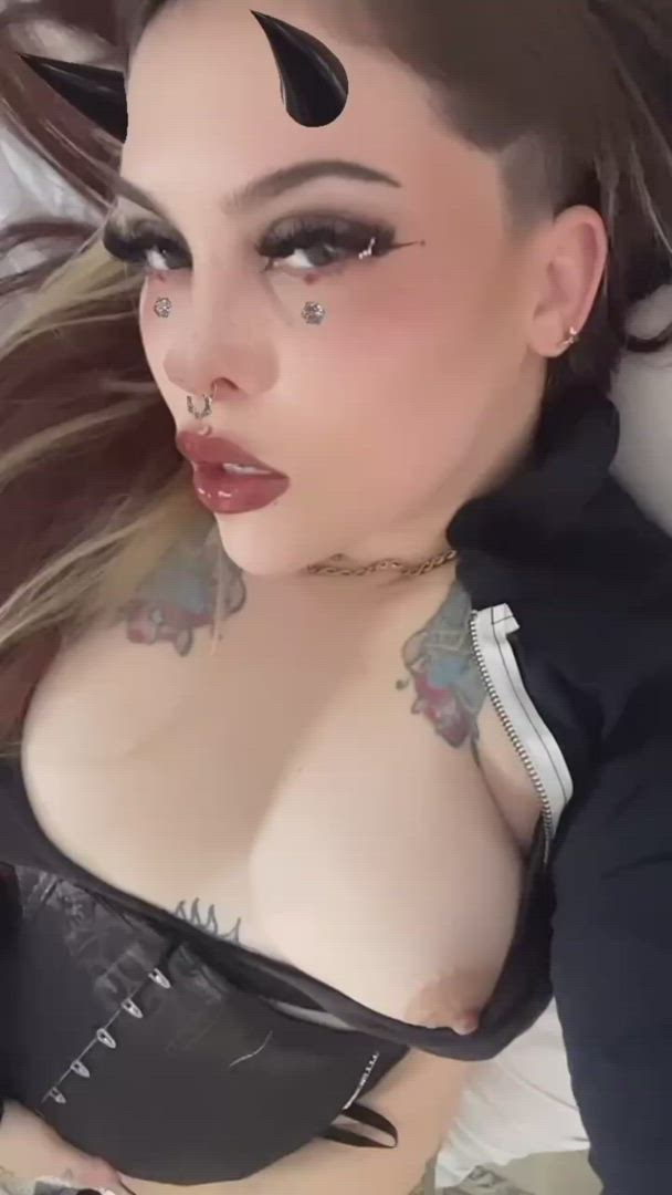 Big Ass porn video with onlyfans model  <strong>@juicymagx</strong>