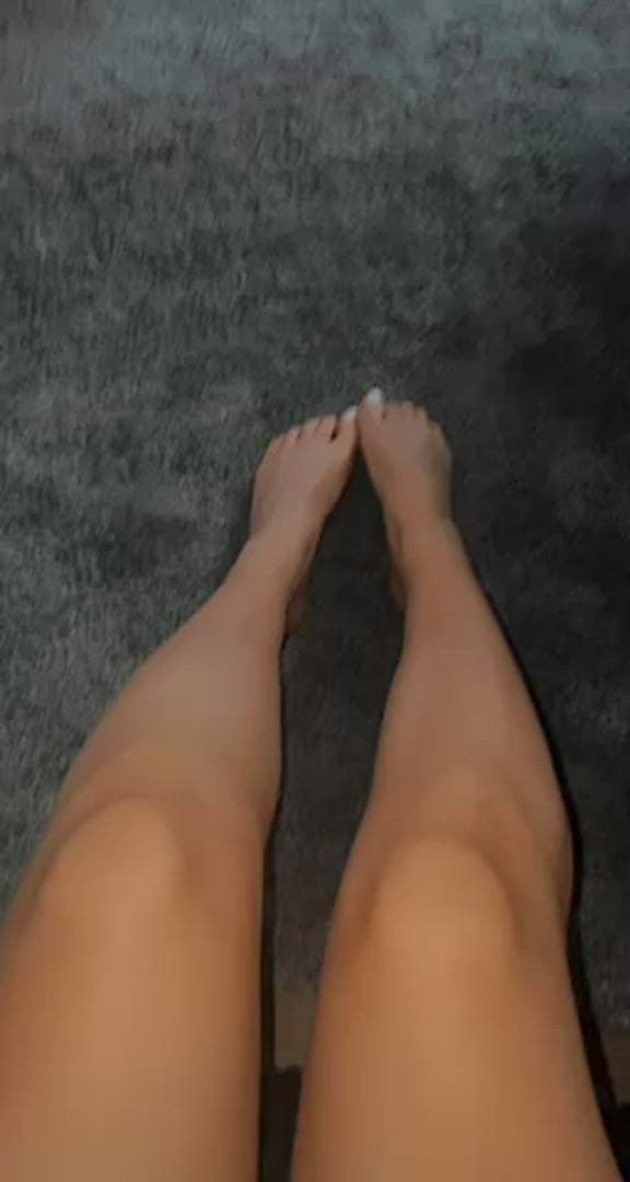 Feet Fetish porn video with onlyfans model  <strong>@littlelilylouis</strong>