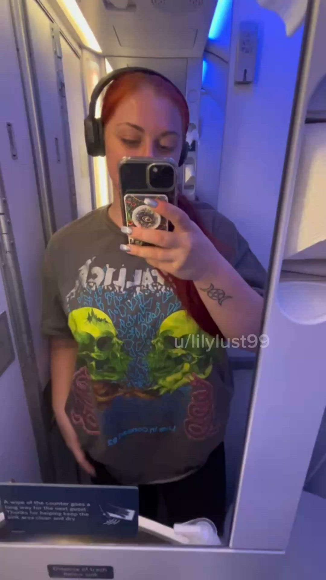 Airplane porn video with onlyfans model lilylust99 <strong>@lilylust99</strong>