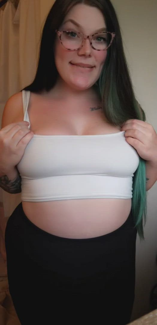 MILF porn video with onlyfans model  <strong>@malexismaee</strong>