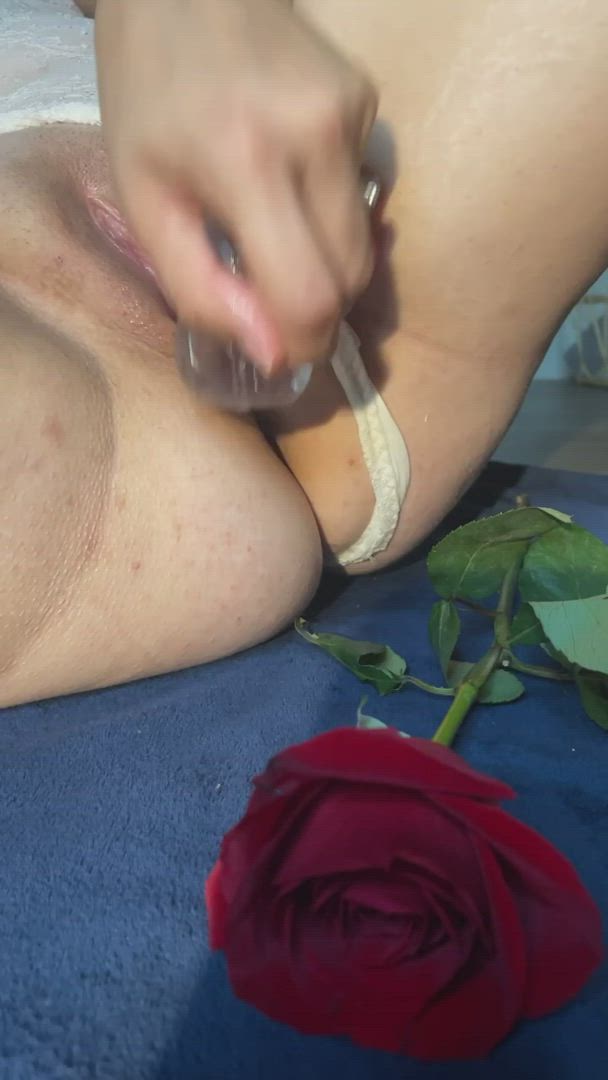 Latina porn video with onlyfans model moistymrs <strong>@moistymrs</strong>