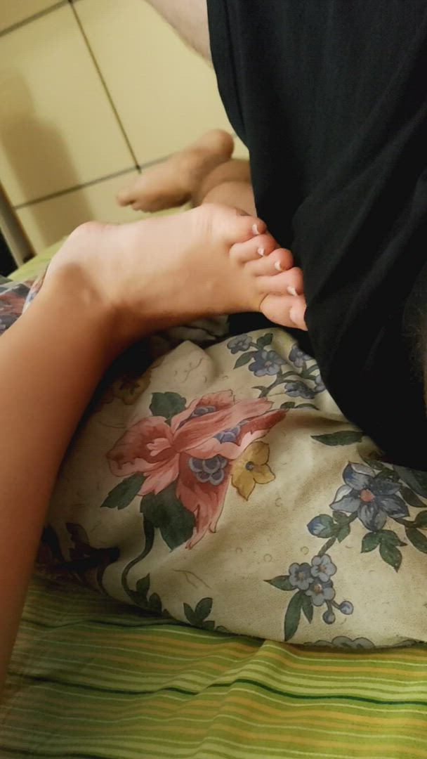 Foot Fetish porn video with onlyfans model Nickysfeet18 <strong>@nickysfeet18</strong>
