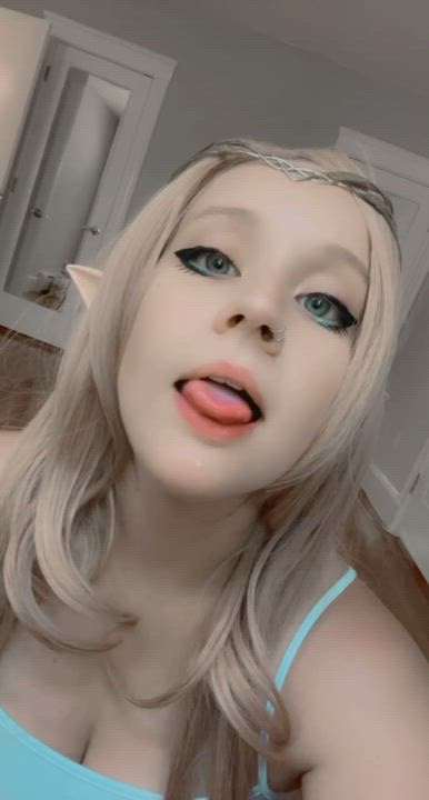 Ahegao porn video with onlyfans model  <strong>@pacificpixie</strong>