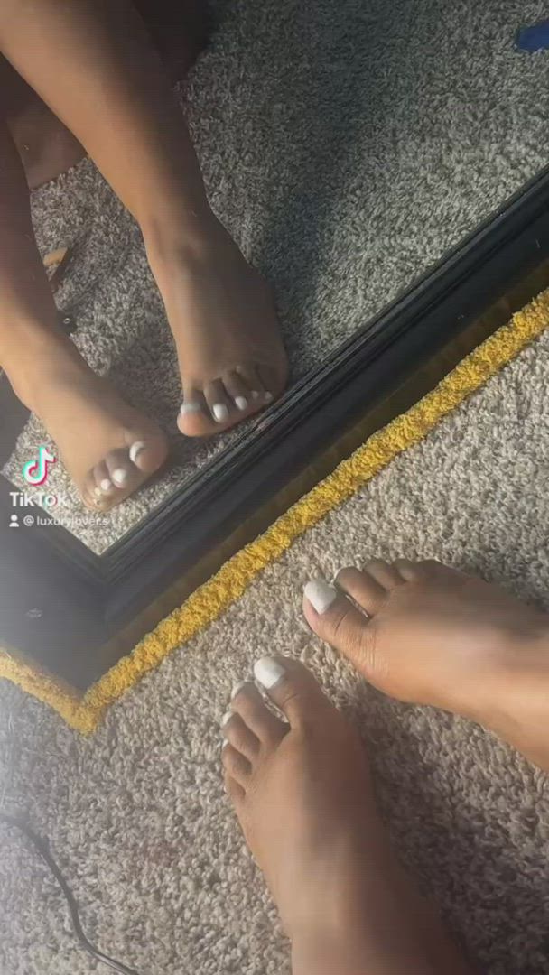 Feet porn video with onlyfans model partynxt2me <strong>@partynxt2me</strong>