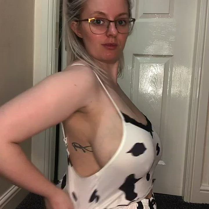 Big Tits porn video with onlyfans model Peachnmelons <strong>@peachnmelons</strong>
