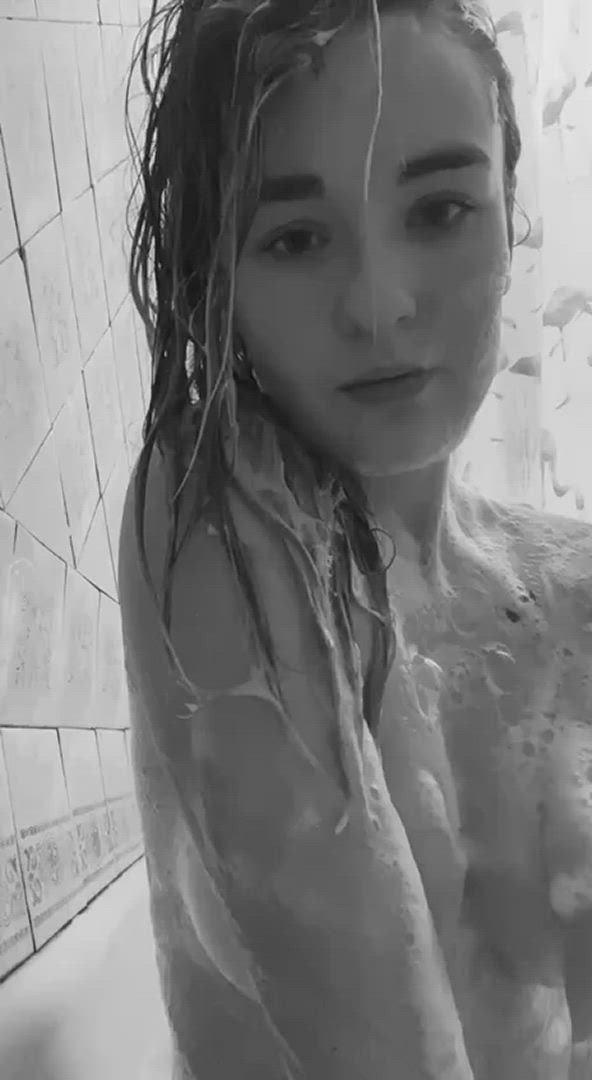 Bathroom porn video with onlyfans model polinaofyourdream <strong>@alisochka_ua</strong>