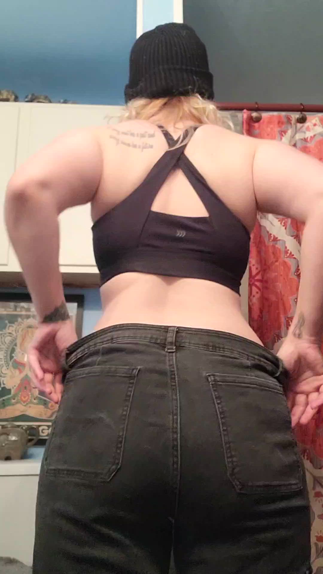 Ass porn video with onlyfans model roxyreignxxx <strong>@roxyreign69</strong>