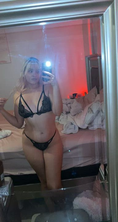 Blonde porn video with onlyfans model ScarletFeever <strong>@scarletfeever</strong>