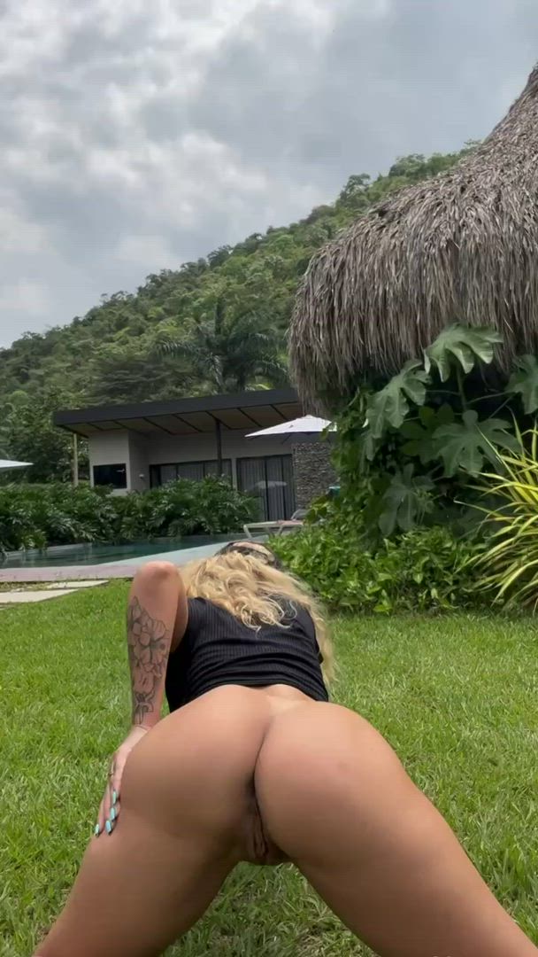 Ass porn video with onlyfans model ShakiBeach <strong>@shakibeach</strong>