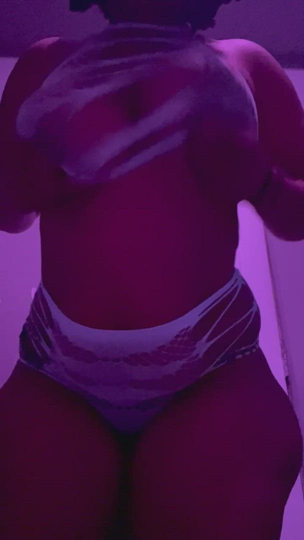 Ebony porn video with onlyfans model shhhushaaa <strong>@shhhushaaa</strong>