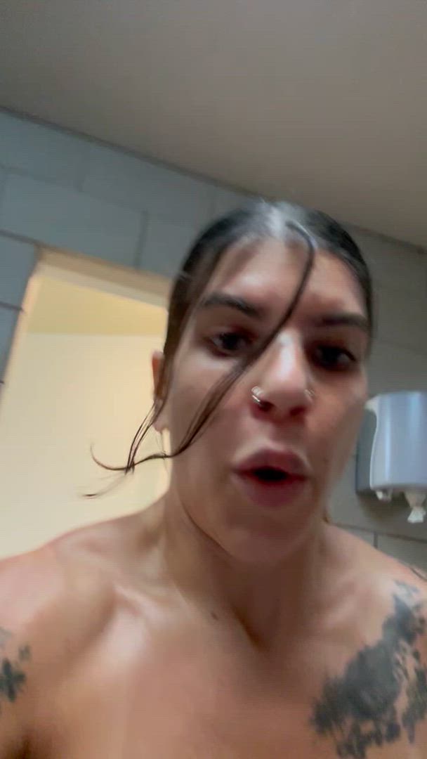 Pee porn video with onlyfans model  <strong>@sucha_goodgirlx</strong>