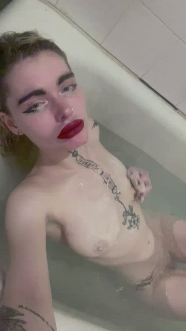 Bath porn video with onlyfans model Wholesome69 <strong>@wholesome69</strong>