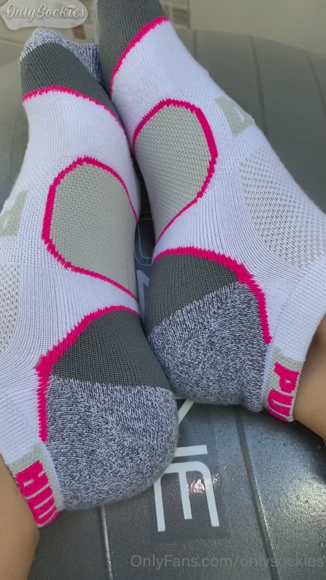 Feet porn video with onlyfans model onlysockies <strong>@onlysockies</strong>