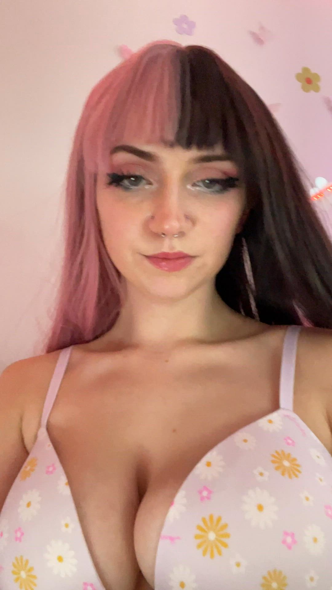 Ass porn video with onlyfans model peachiki <strong>@peachikinzz</strong>