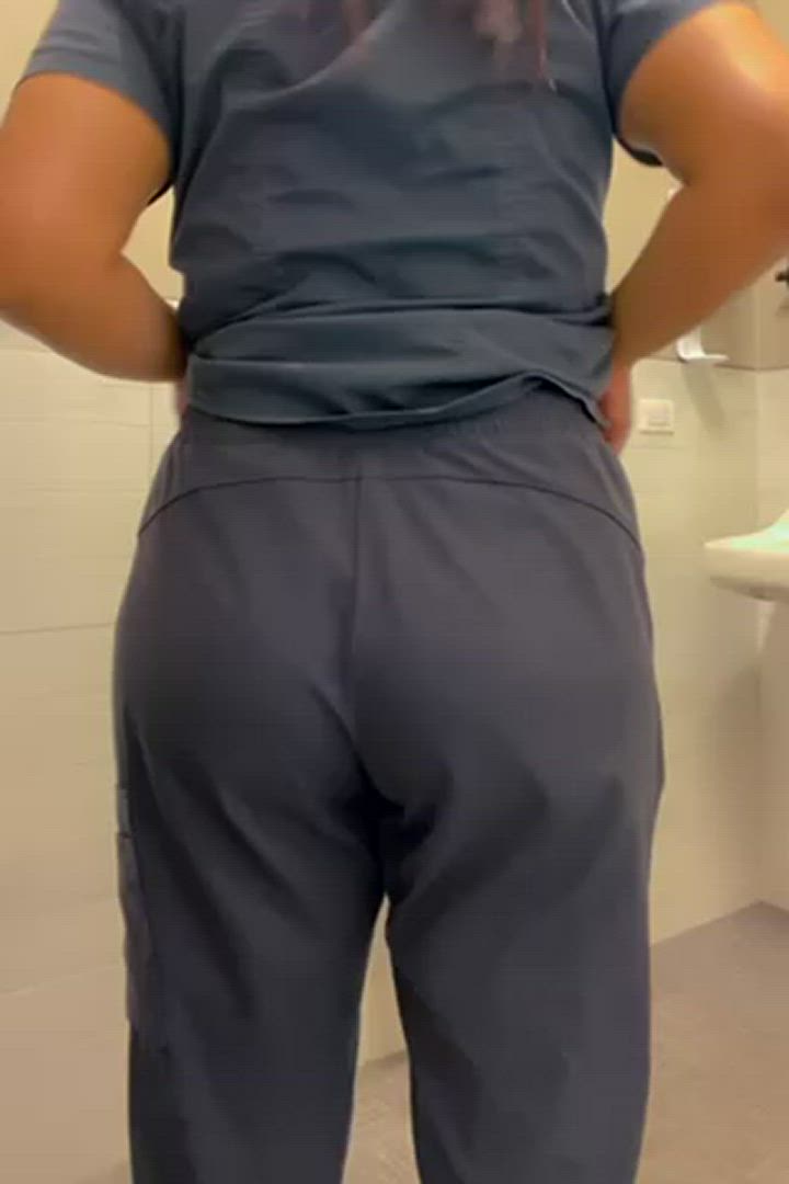 Ass porn video with onlyfans model perkyandpierced <strong>@piercedtitts</strong>