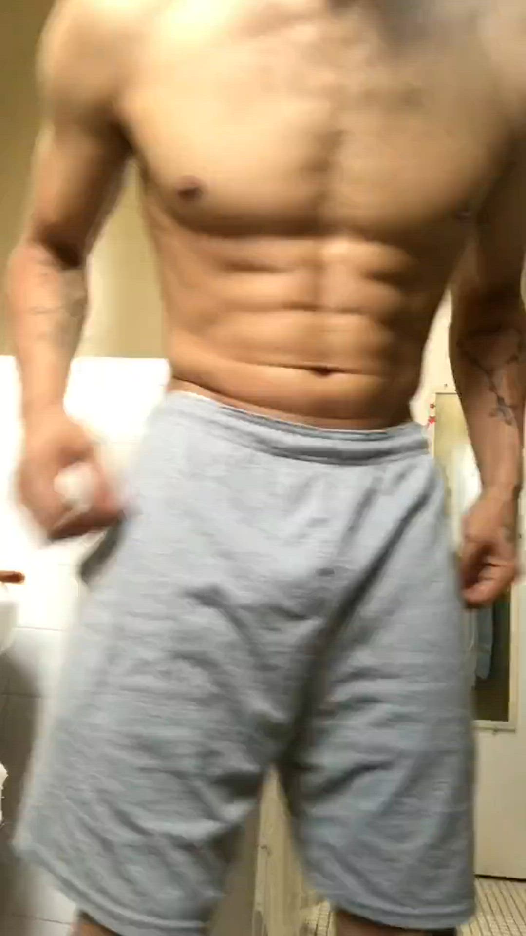 BBC porn video with onlyfans model platanomaduros <strong>@oiledworkouts</strong>