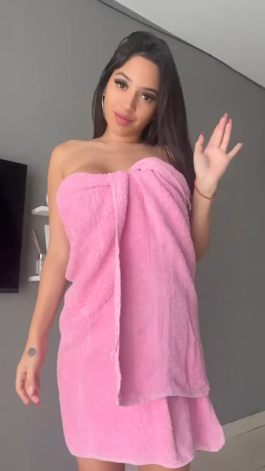 Tits porn video with onlyfans model plzfckmehrd <strong>@paulaa2001</strong>