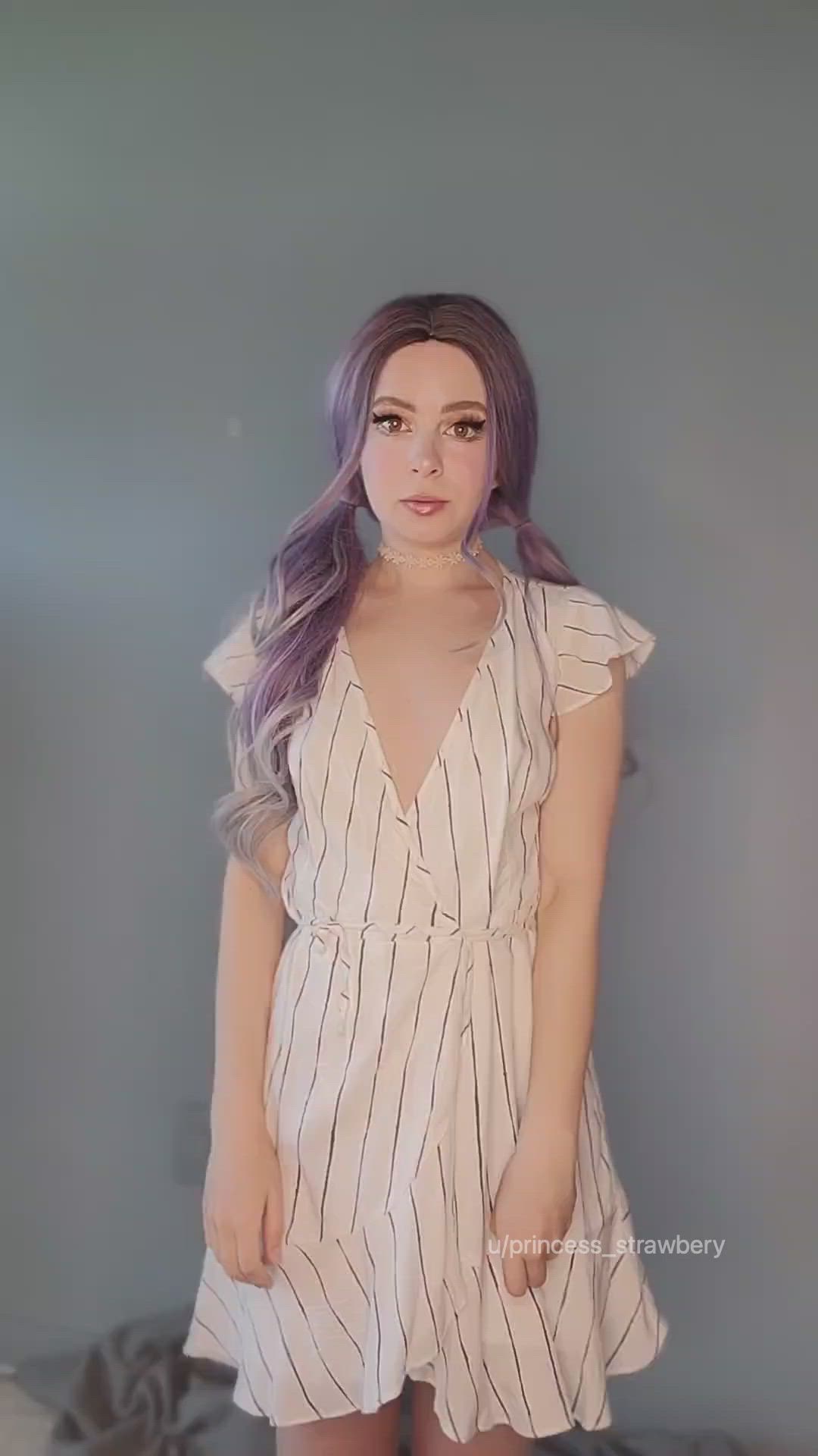 Teen porn video with onlyfans model princess_strawbery <strong>@princess_strawbery</strong>