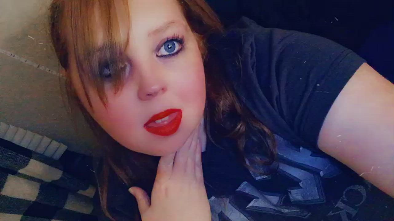Blue Eyes porn video with onlyfans model Redhead <strong>@redsunflower28</strong>