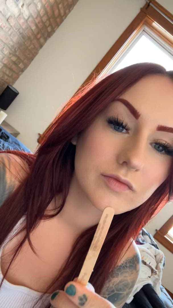 Amateur porn video with onlyfans model redheadedharlot <strong>@redheadedharlot</strong>