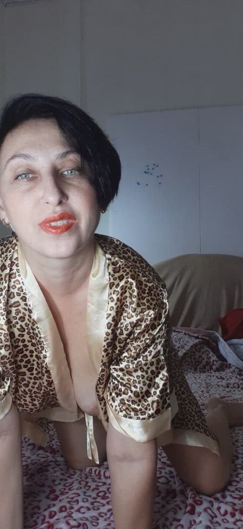 Brunette porn video with onlyfans model Regina Noir <strong>@regina_noir</strong>